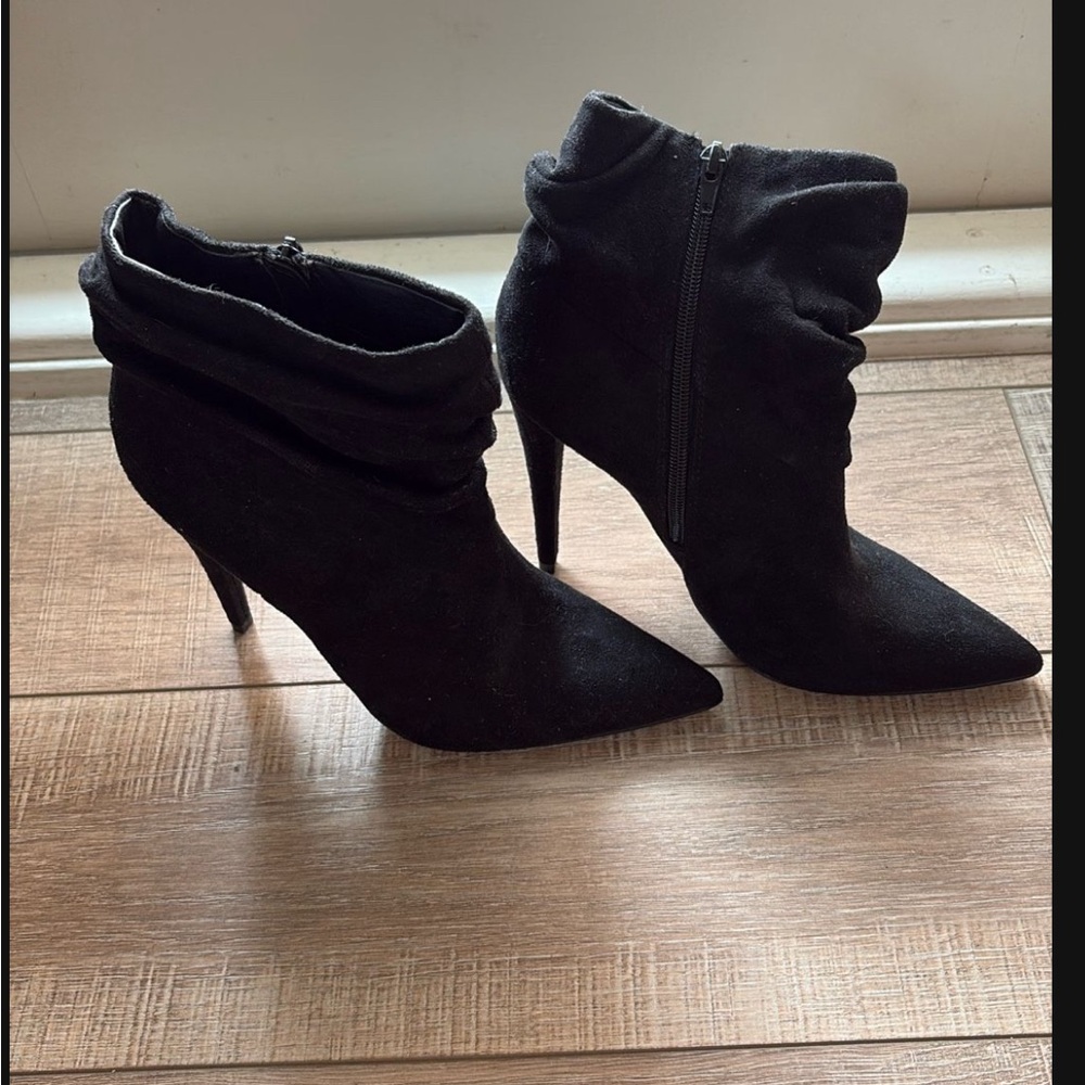 JustFab Black Heeled Boots with Stiletto Design